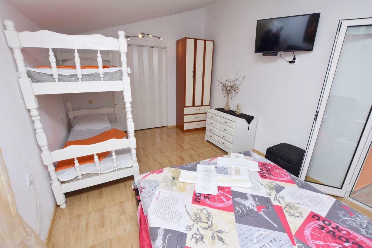 Apartments Siljak Petrovac Exterior foto