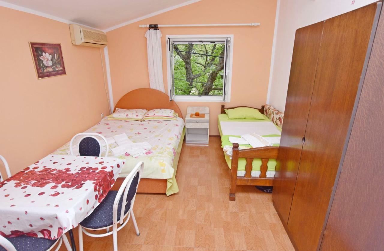 Apartments Siljak Petrovac Exterior foto