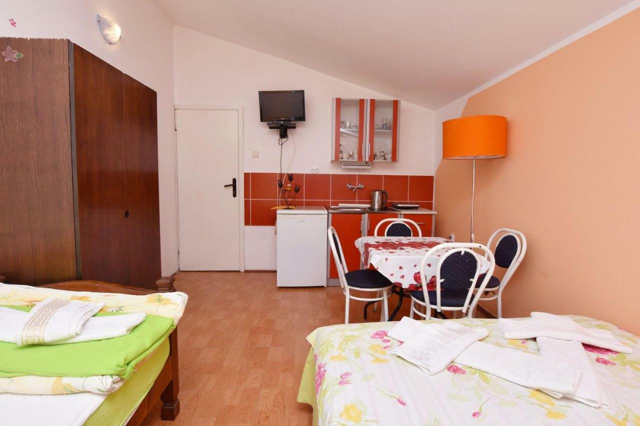 Apartments Siljak Petrovac Exterior foto