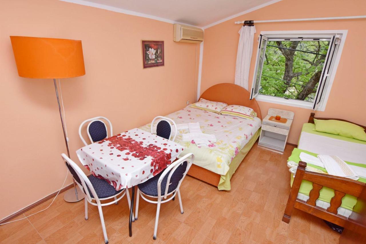 Apartments Siljak Petrovac Exterior foto