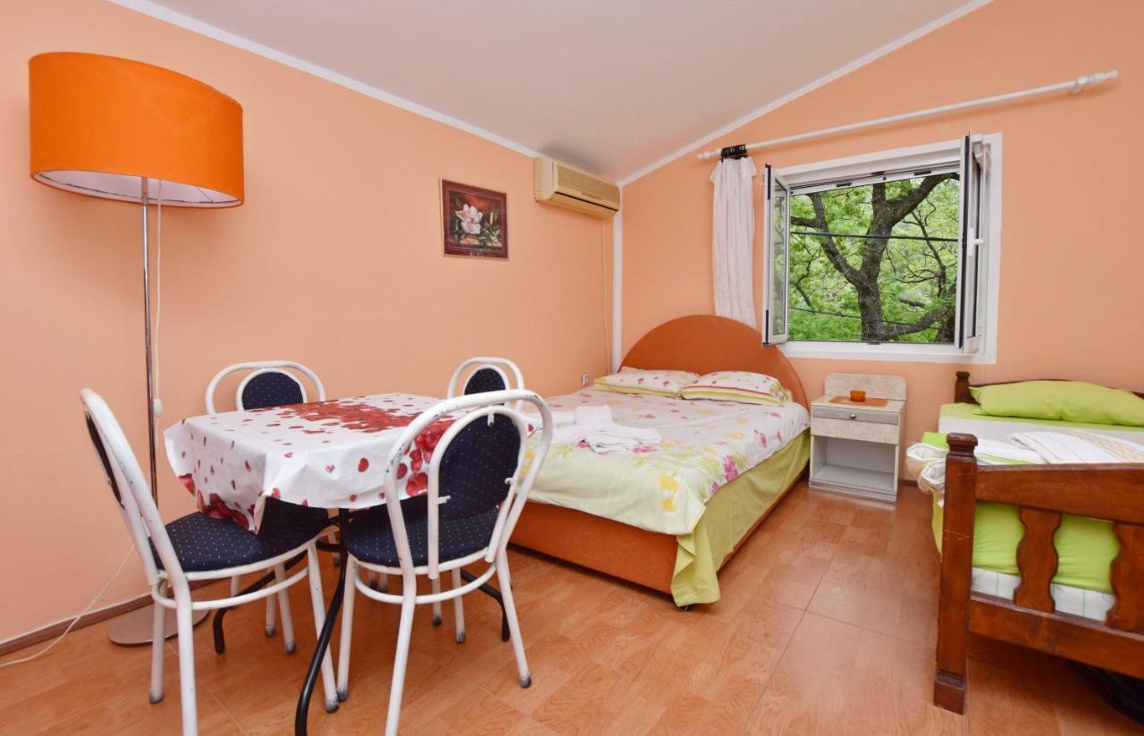 Apartments Siljak Petrovac Exterior foto